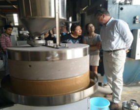 色列客戶來廠試機，試機效果非常滿意，現(xiàn)場簽單